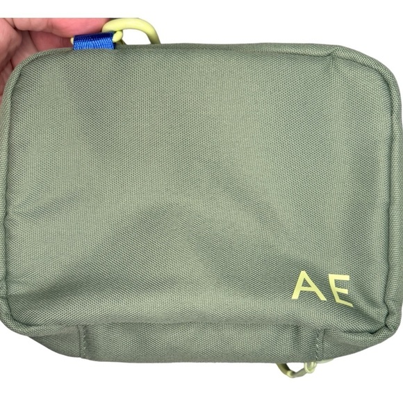 NWT American Eagle Army Green Canvas crossbody bungee strap women’s bag travel - Picture 2 of 12
